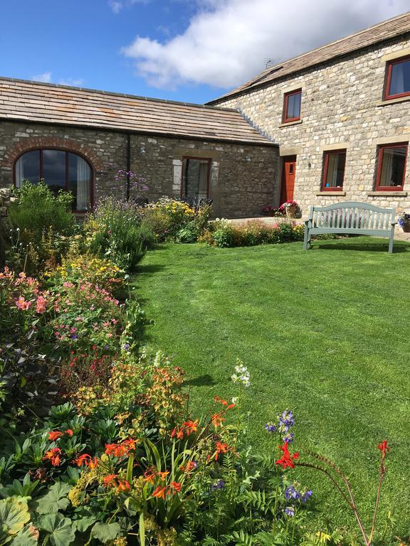 Curlew Barn Bed and Breakfast Leyburn Esterno foto
